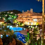 Stunning 2 Bedroom In Aloha Hill Club *