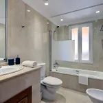 Stunning 2 Bedroom In Aloha Hill Club * Marbella