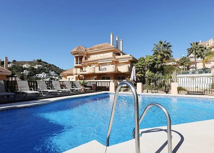 Stunning 2 Bedroom In Aloha Hill Club 아파트