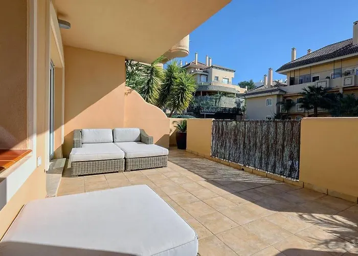 Stunning 2 Bedroom In Aloha Hill Club * 마르베야