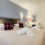 Stunning 2 Bedroom In Aloha Hill Club * 马尔韦利亚