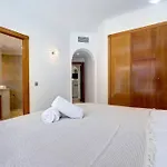 公寓 Stunning 2 Bedroom In Aloha Hill Club 马尔韦利亚
