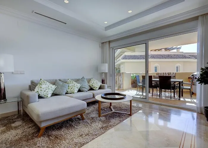 Apartment Stunning 2 Bedroom In Aloha Hill Club Marbella