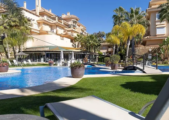 Stunning 2 Bedroom In Aloha Hill Club Apartament *