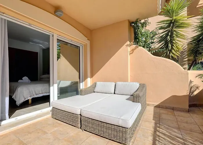 Stunning 2 Bedroom In Aloha Hill Club Apartament *