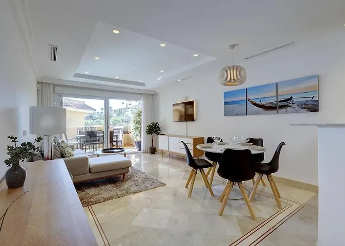 Stunning 2 Bedroom In Aloha Hill Club Marbella