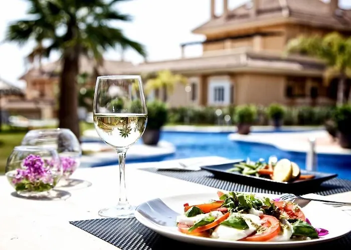 Stunning 2 Bedroom In Aloha Hill Club * Marbella